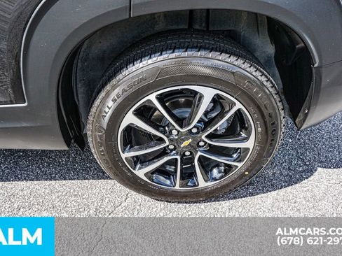 Used 2025 Chevrolet TrailBlazer LT FWD image 16
