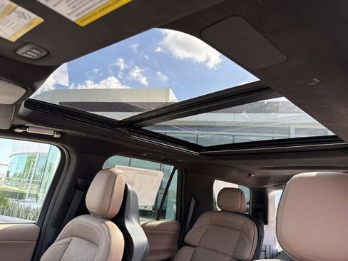 New 2026 Lincoln Navigator Black Label AWD/4WD image 31