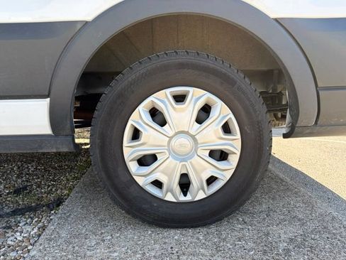 Used 2024 Ford Transit 350 XLT RWD image 24