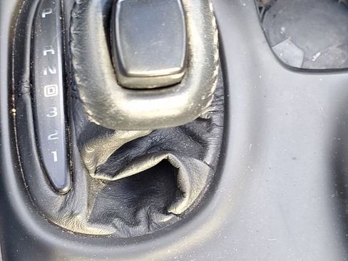 Used 2000 Chevrolet Corvette Coupe w/ Memory Pkg image 35