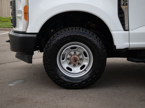 Used 2023 Ford F250 XL w/ XL Off-Road Package AWD/4WD image 30