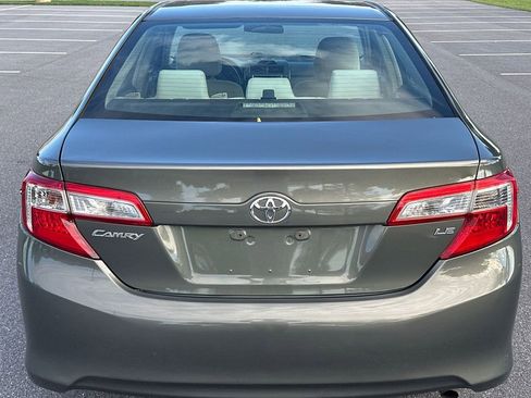 Used 2013 Toyota Camry LE image 8