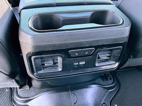 Used 2024 GMC Sierra 2500 AT4 w/ AT4 Premium Plus Package image 11