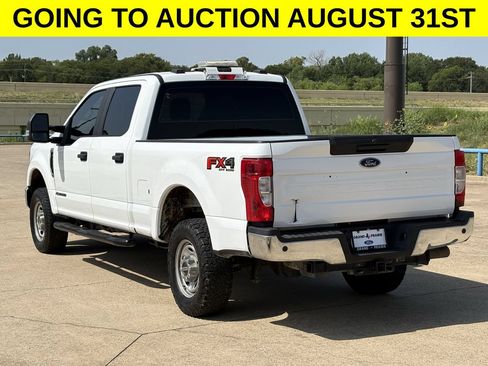 Used 2022 Ford F250 XL w/ Power Equipment Group AWD/4WD image 4