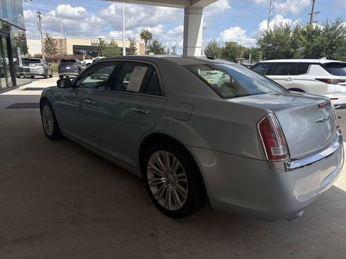 Used 2013 Chrysler 300 C RWD image 14