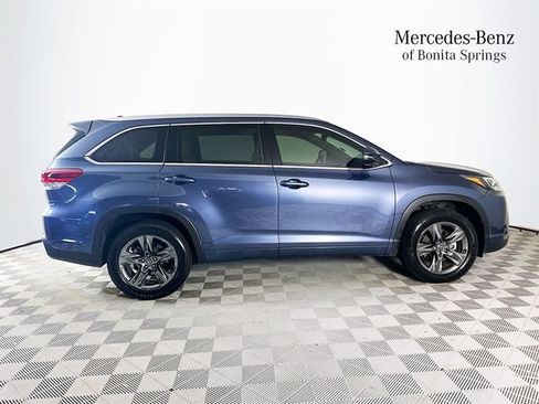 Used 2019 Toyota Highlander Limited Platinum FWD image 8
