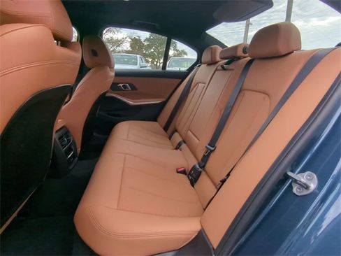 Used 2025 BMW 330i Sedan image 14