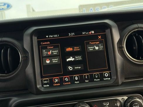 Used 2023 Jeep Gladiator Overland image 29