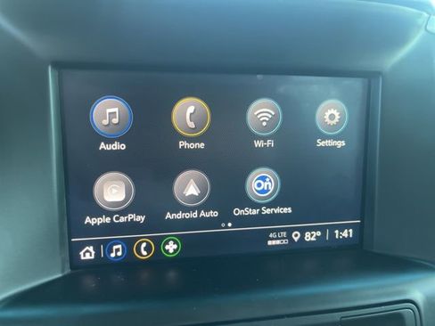 Used 2024 GMC Terrain SLE w/ Driver Convenience Package image 13