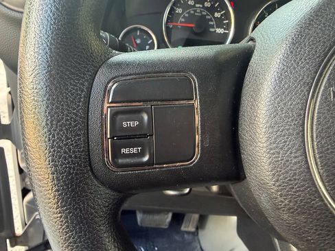 Used 2014 Jeep Wrangler Sport w/ 32" Tire & Wheel Group AWD/4WD image 13