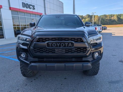 Used 2023 Toyota Tacoma TRD Off-Road image 8