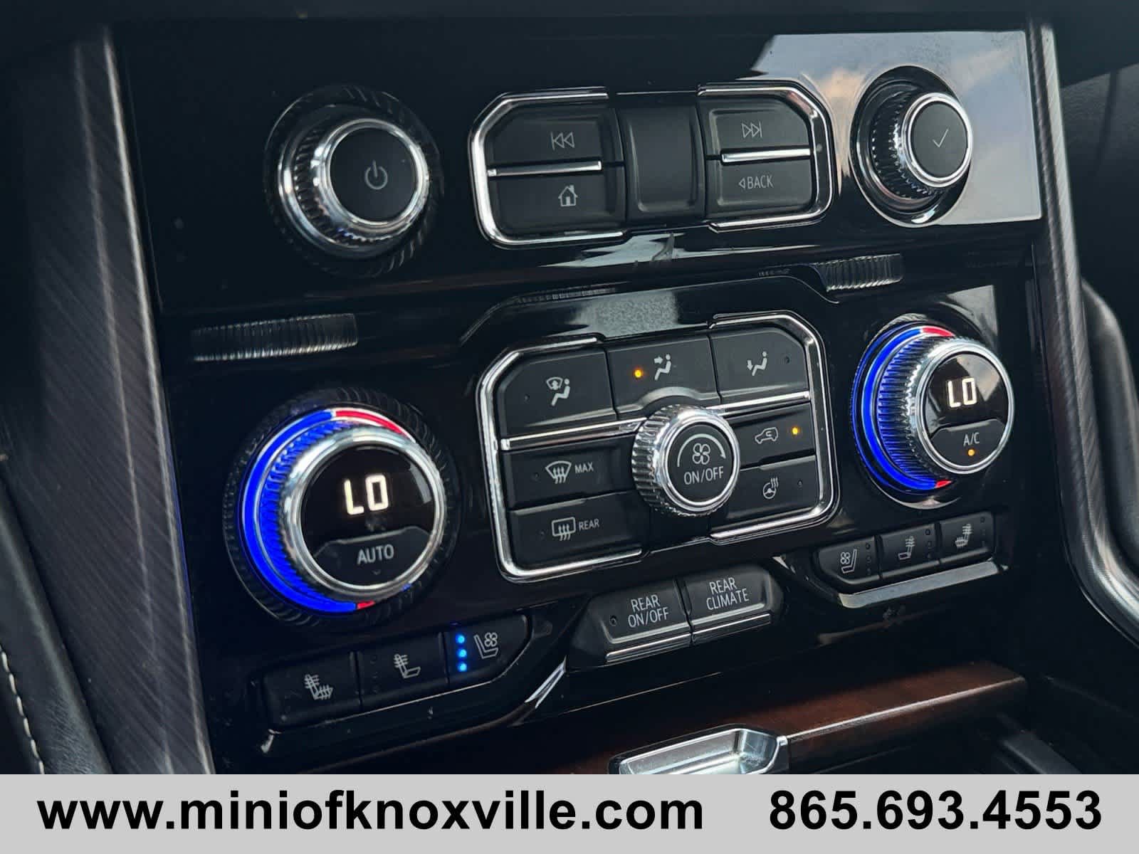 Used 2024 GMC Yukon Denali Ultimate AWD/4WD image 35