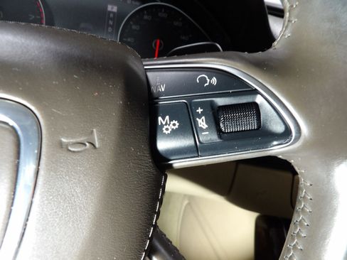 Used 2018 Audi A8 L 3.0T w/ Executive Package image 27