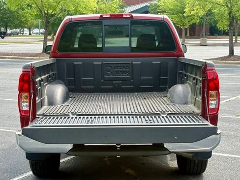 Used 2019 Nissan Frontier SV RWD image 18
