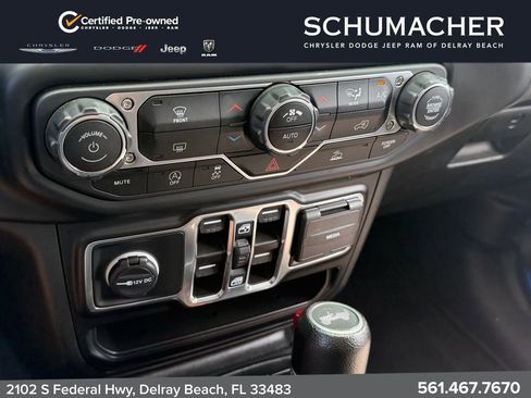 Certified 2022 Jeep Wrangler Unlimited Sahara w/ LED Lighting Group AWD/4WD image 18