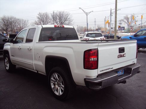 Used 2019 GMC Sierra 1500 SLE w/ SLE Value Package image 5