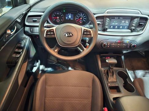 Used 2020 Kia Sorento L image 14