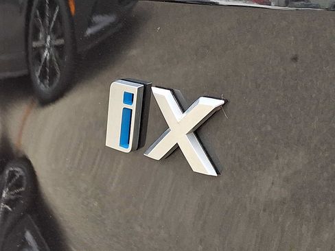 Certified 2024 BMW iX xDrive50 w/ Sport Package AWD/4WD image 30