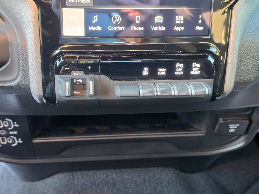 Used 2026 RAM 2500 Tradesman AWD/4WD image 26