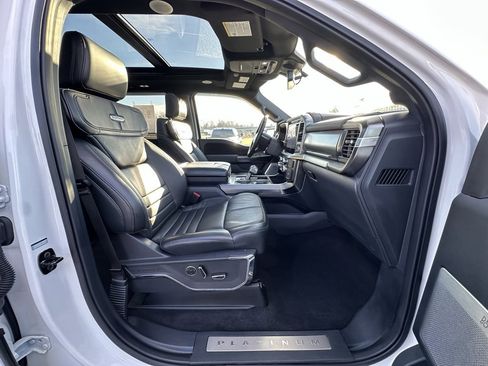 Used 2024 Ford F150 Platinum image 15