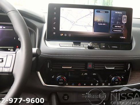 New 2026 Nissan Rogue Platinum image 19