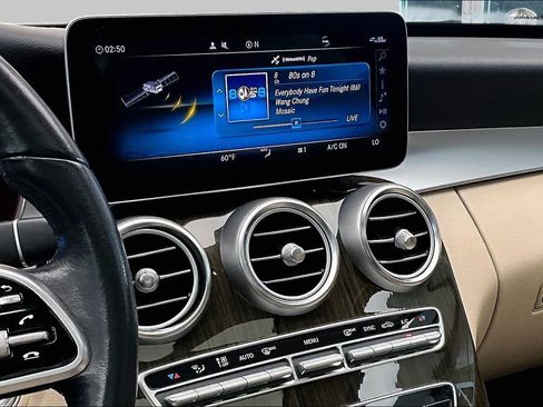 Used 2019 Mercedes-Benz C 300 Sedan image 7