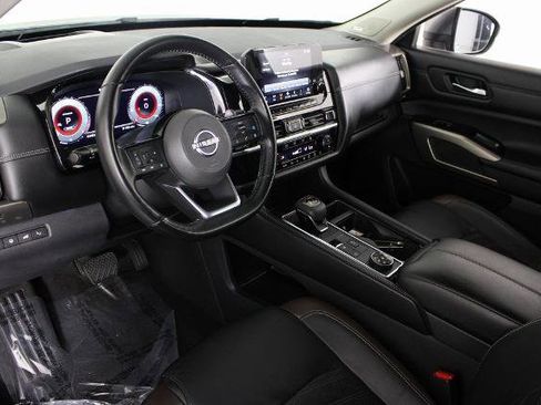 Certified 2023 Nissan Pathfinder Platinum image 4