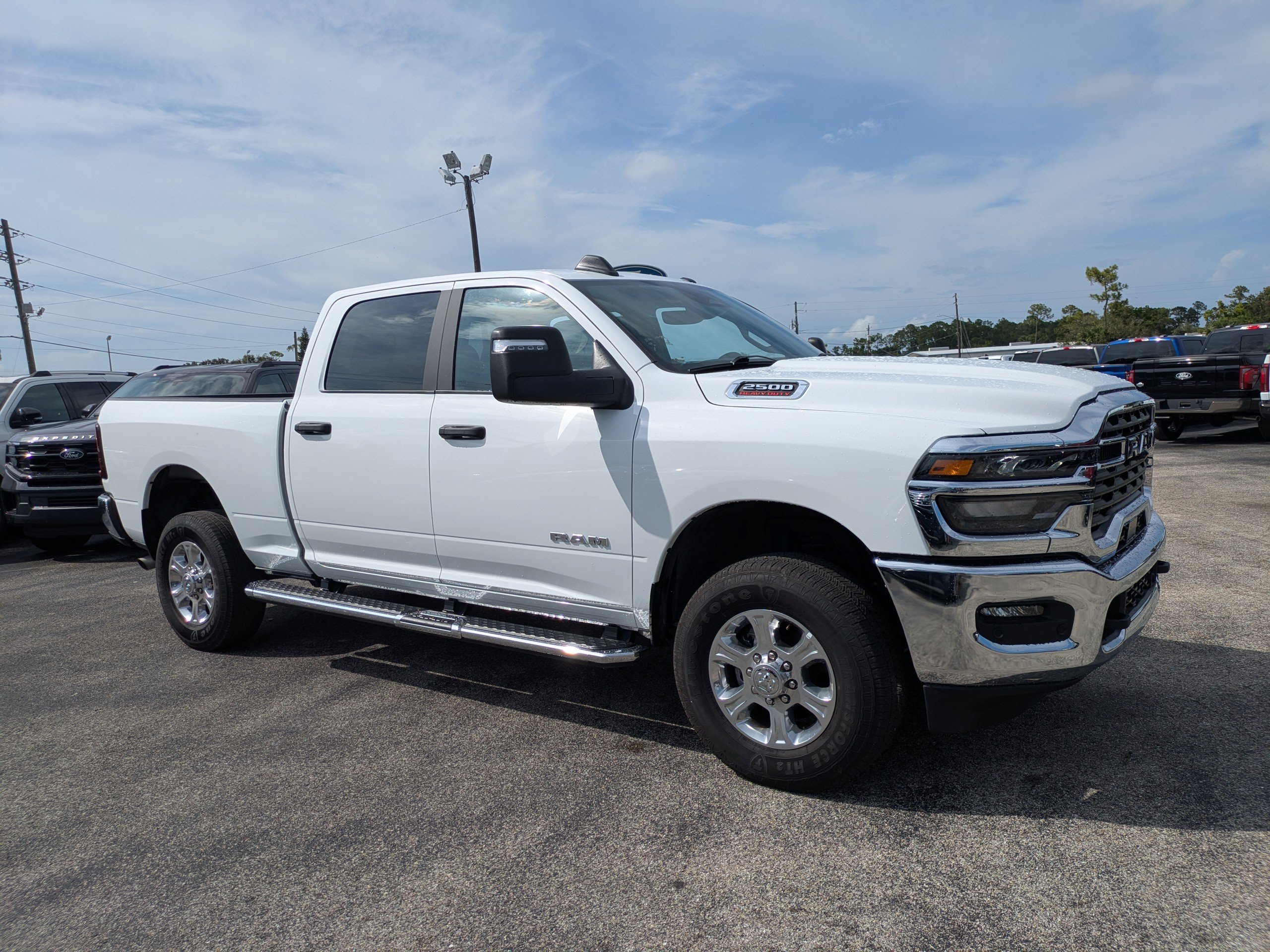 Used 2026 RAM 2500 Big Horn AWD/4WD image 2