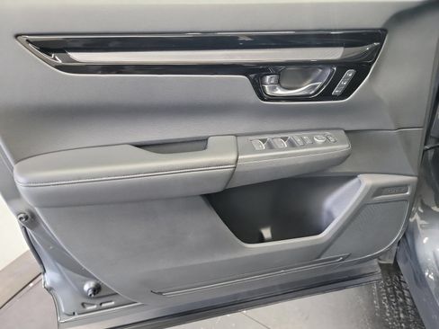 Used 2025 Honda CR-V EX-L image 13
