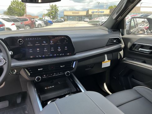 New 2025 Chevrolet Tahoe Premier w/ LPO, Illumination Package image 19