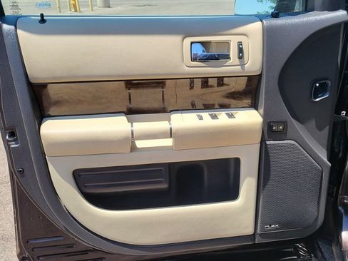 Used 2014 Ford Flex Limited w/ Equipment Group 303A AWD/4WD image 29