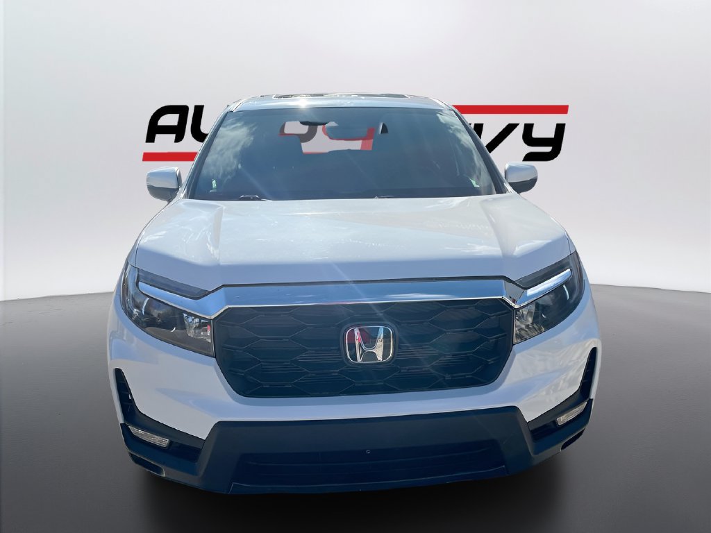 Used 2025 Honda Passport EX-L image 2
