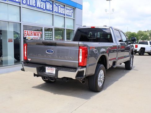 Used 2024 Ford F350 XLT w/ FX4 Off-Road Package AWD/4WD image 3