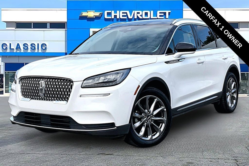 Used 2022 Lincoln Corsair FWD w/ Premium Package image 2