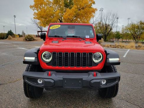 Used 2024 Jeep Wrangler Unlimited Rubicon image 9