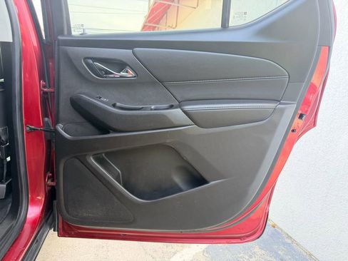 Used 2019 Chevrolet Traverse LT w/ LPO, Floor Liner Package AWD/4WD image 25