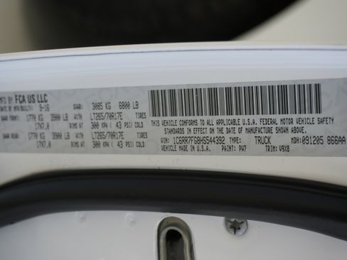 Used 2017 RAM 1500 Tradesman w/ Popular Equipment Group image 24