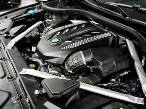 Used 2023 BMW X5 M50i w/ Executive Package image 32