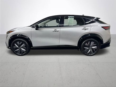 Used 2024 Nissan Ariya AWD image 3