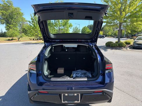 New 2026 Nissan Leaf FWD image 14