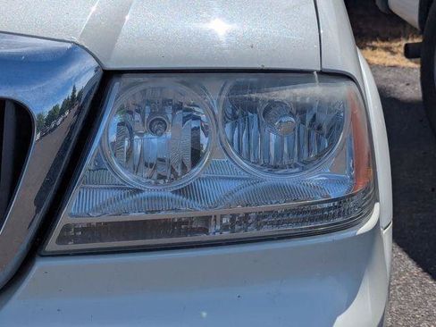 Used 2003 Lincoln Aviator AWD image 13