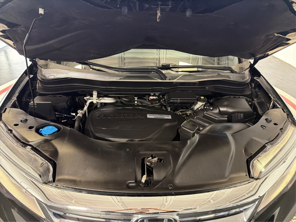 Used 2020 Honda Pilot Touring image 11
