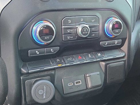 Used 2021 GMC Sierra 1500 SLE image 27