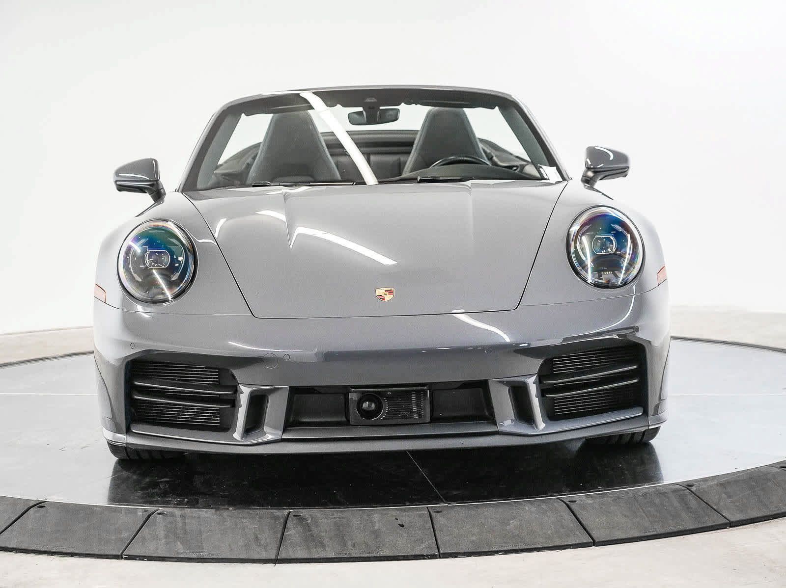 Certified 2025 Porsche 911 Carrera RWD image 6