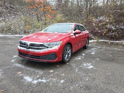 Used 2024 Volkswagen Jetta SE