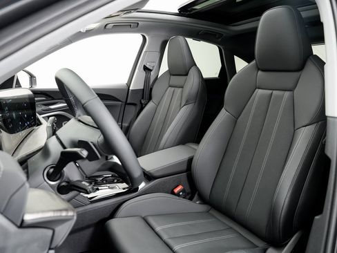 New 2025 Audi Q5 Premium Plus image 8