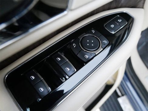 Used 2020 Lincoln Navigator Reserve w/ Luxury Package image 13