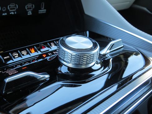 New 2026 Jeep Grand Wagoneer Summit w/ Rear Seat Video Group I image 29