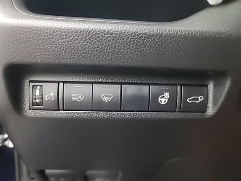 Used 2019 Toyota RAV4 XLE w/ Convenience Package AWD/4WD image 27