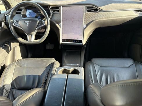 Used 2017 Tesla Model X 75D AWD/4WD image 5